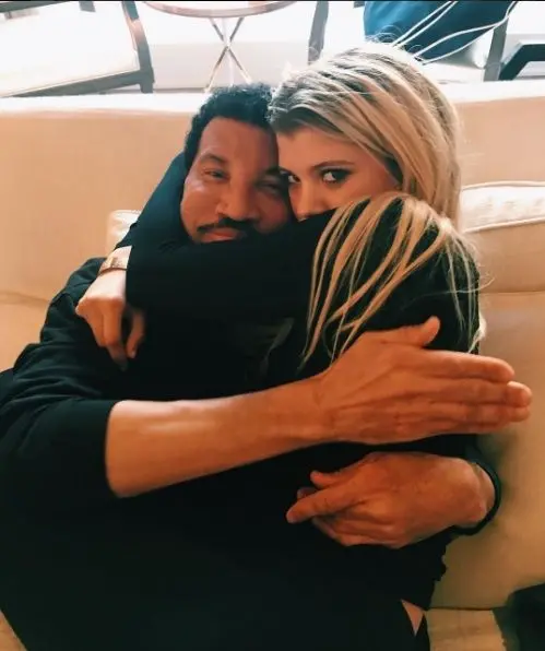 Sofia, la fille de Lionel Richie, pousse
un coup de gueule contre le racisme (Photos)